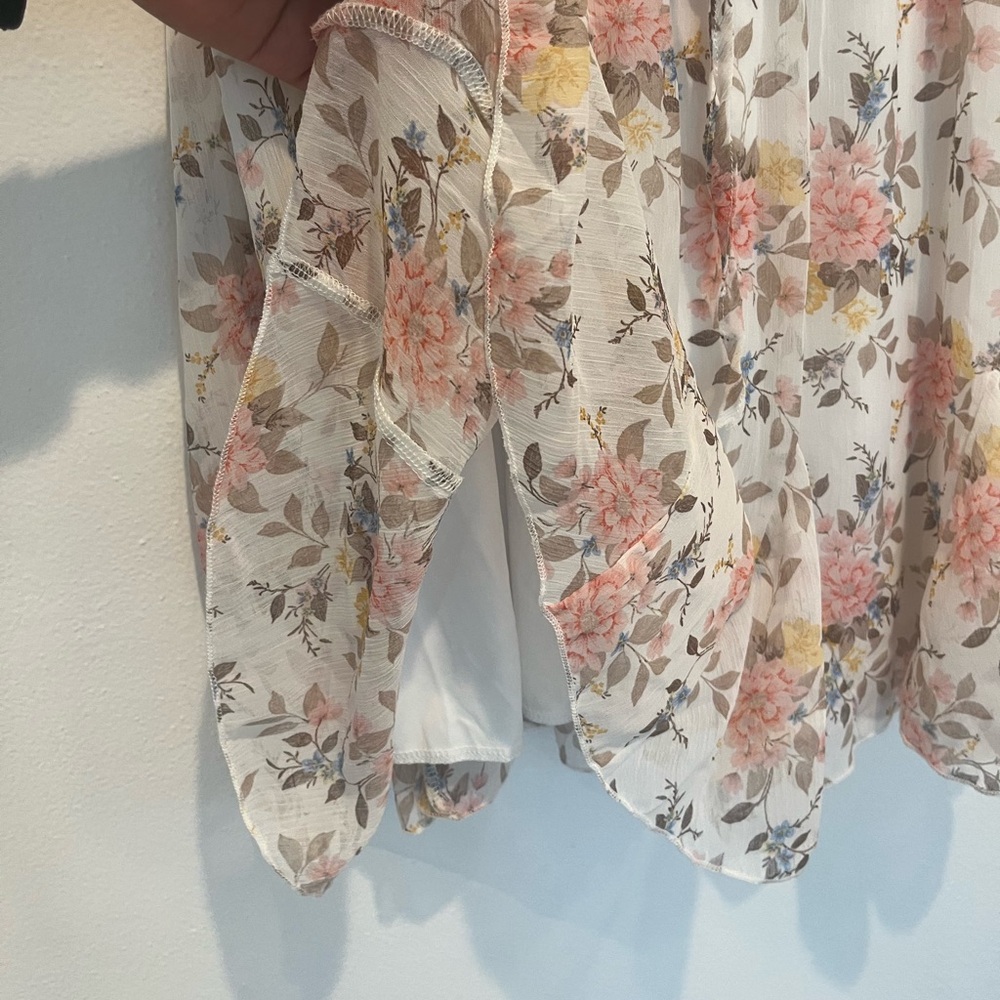 Francesca’s Mi Ami Floral Mini Dress Size Large - Picture 3 of 7